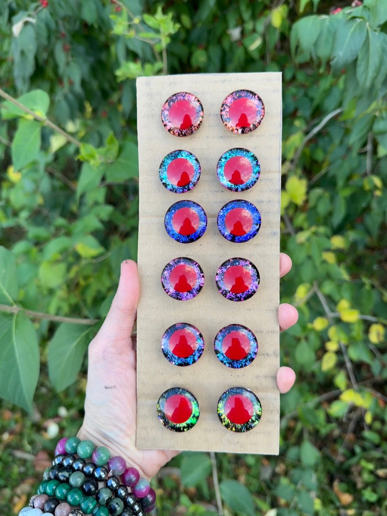 6x Handpainted Red Pupil Safety Eyes: 24mm Plastic Holographic Eyeballs - Image 2