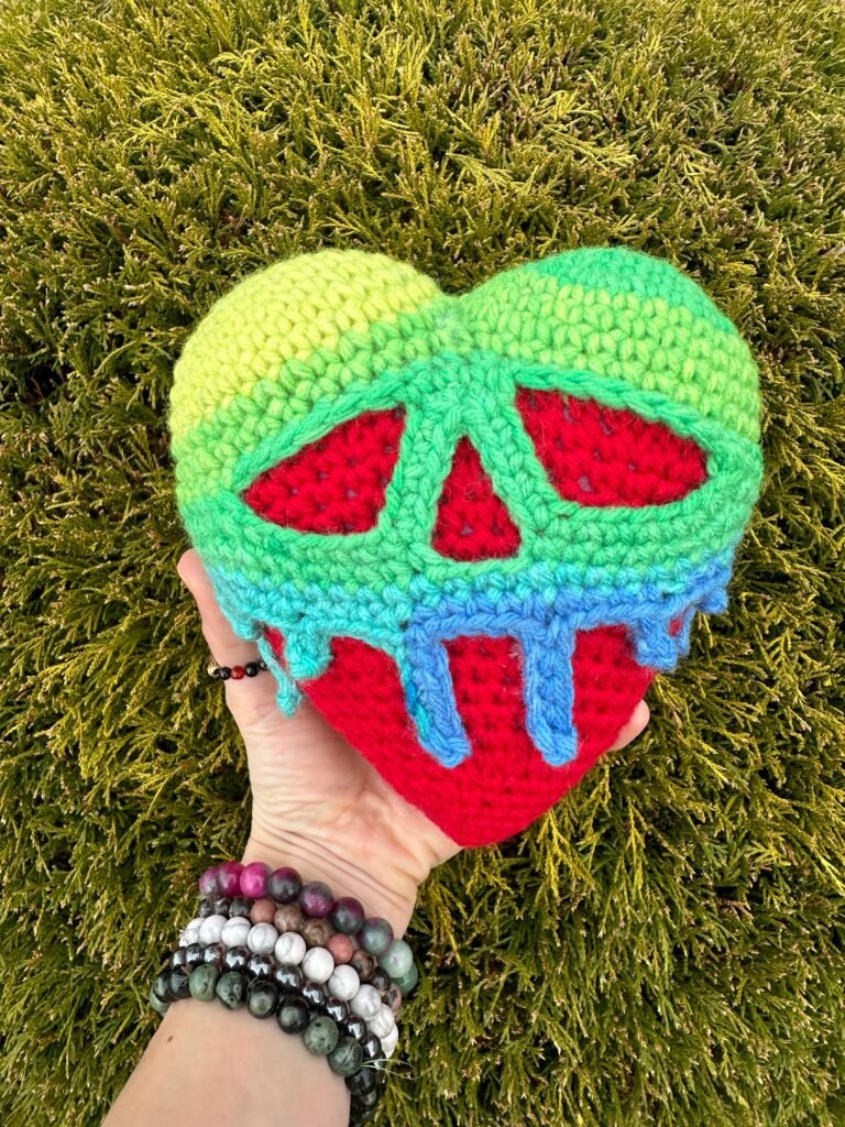 Crochet Poison Heart Amigurumi/Stuffed Animal/Stuffie/Plush/Plushie Valentine’s Day gift