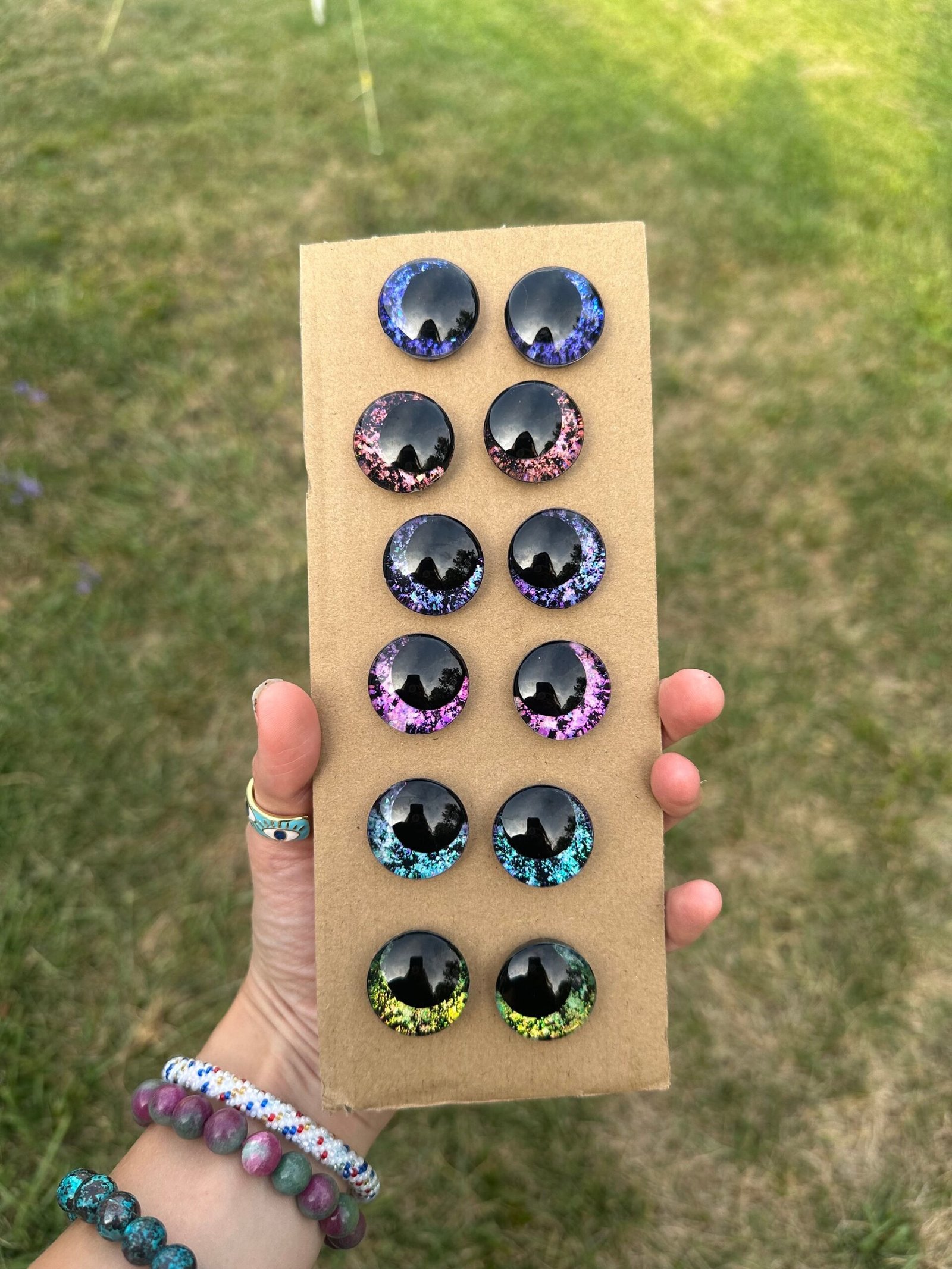 Handpainted Kawaii Safety Eyes: 24mm Black Pupil, Holographic - 6 Sets - Image 2