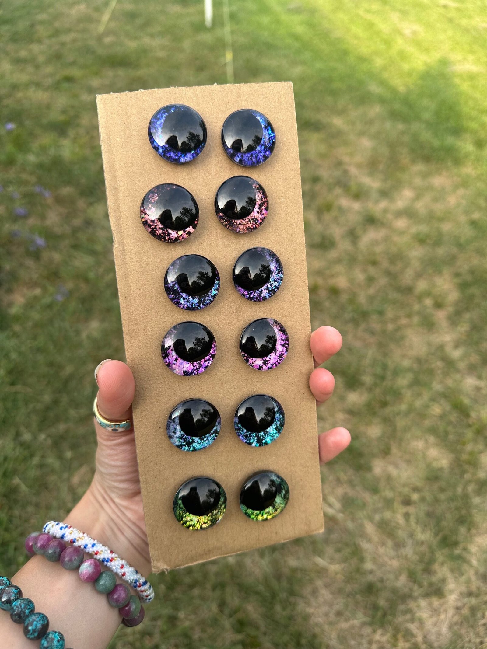 Handpainted Kawaii Safety Eyes: 24mm Black Pupil, Holographic - 6 Sets - Image 3